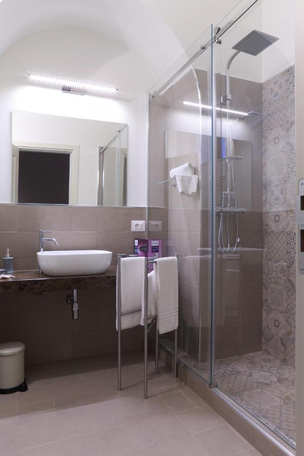 B&B Castanea Castellaneta Buitenkant foto