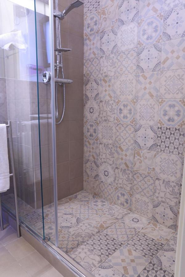 B&B Castanea Castellaneta Buitenkant foto